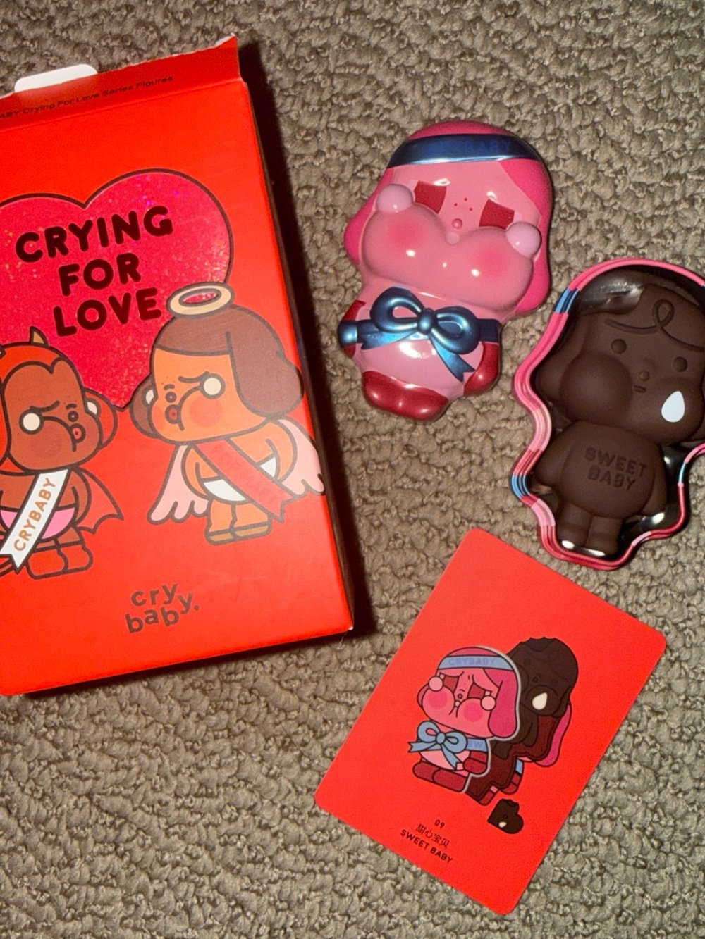 POPMART CRYBABY